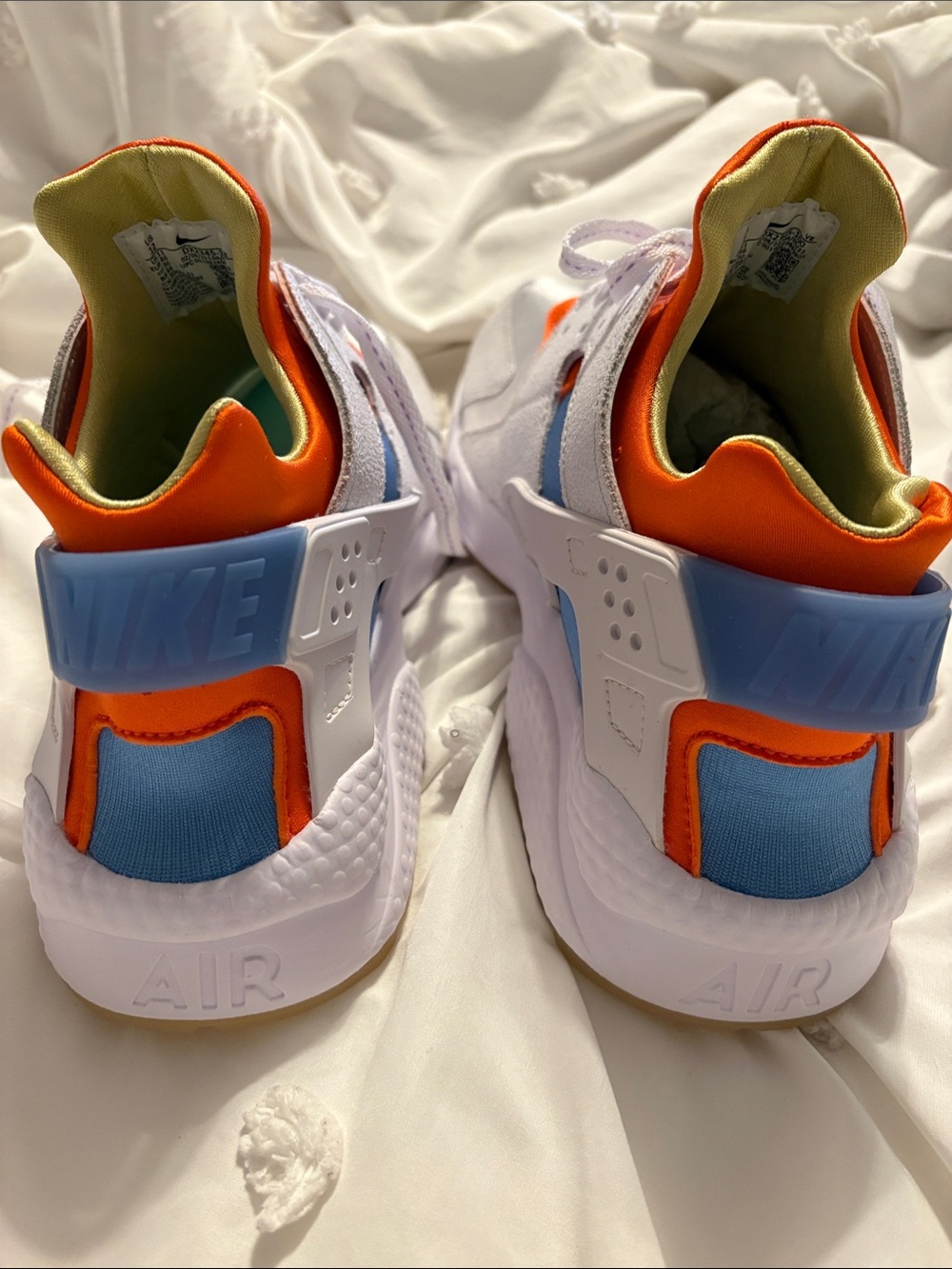 Nike Men’s Sneakers in White, Orange, Blue, Mint. New never worn - Picture 4 of 8